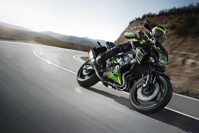 Die Kawasaki Z 800 zählt ebenfalls zu den Highlights 2013