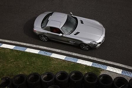 Mercedes SLS AMG - Benz is back