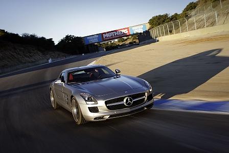 Mercedes SLS AMG - Benz is back