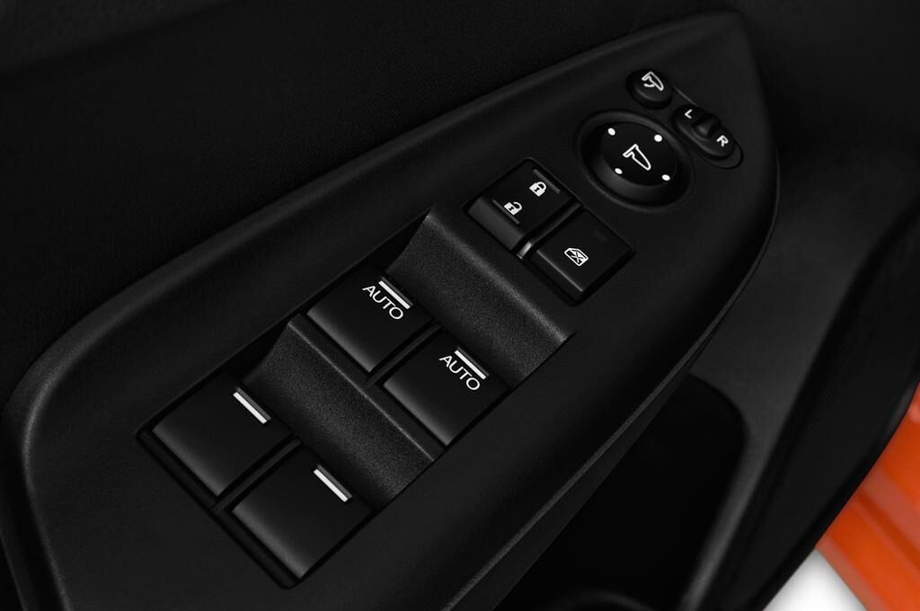 Honda Jazz (Baujahr 2016) Elegance 5 Türen Bedienungselemente Tür