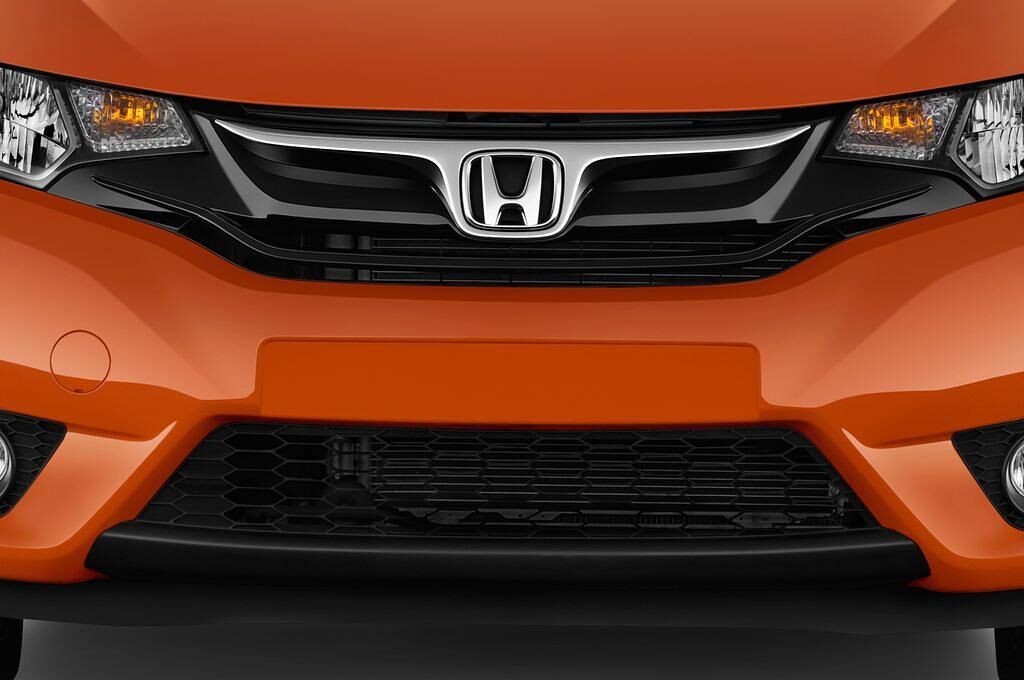Honda Jazz (Baujahr 2016) Elegance 5 Türen Kühlergrill und Scheinwerfer