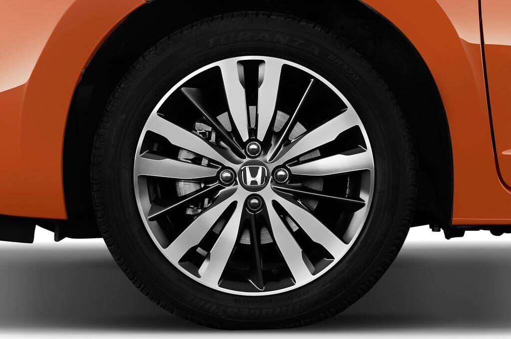 Honda Jazz (Baujahr 2016) Elegance 5 Türen Reifen und Felge