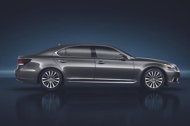 Lexus überarbeitet sein Flaggschiff LS