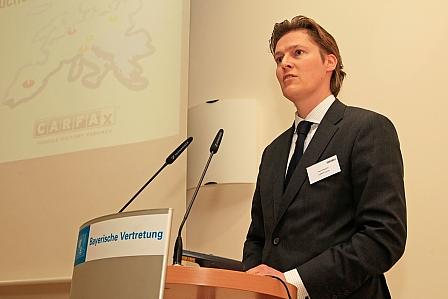 Frank Brüggink von Carfax Europe erklärt den  
Nutzwert, den Fahrzeughistorien für Verbraucher, 
Versicherungen und Strafverfolgungsbehörden haben.