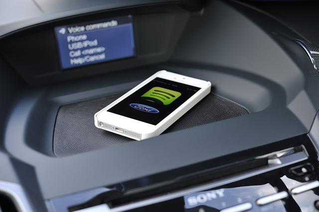 Im neuen Ford Mini-SUV EcoSport soll es den Spotify-Dienst geben