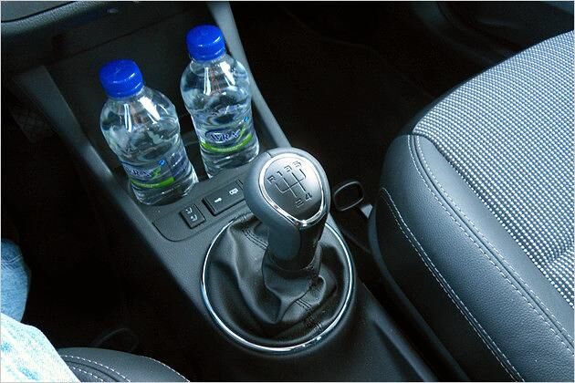 Alle Fabia werden serienmäßig mit Fünfgang-Schaltung ausgestattet