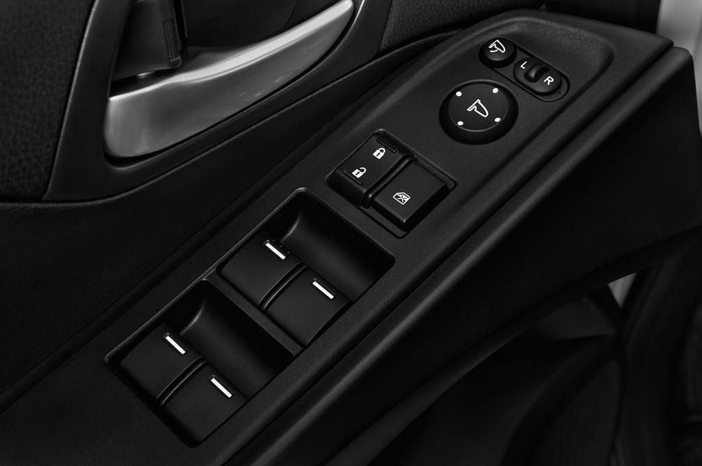Honda Civic Tourer (Baujahr 2015) Executive 5 Türen Bedienungselemente Tür