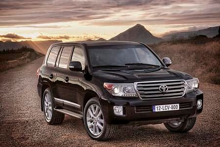 Toyota Land Cruiser V8 - Sauberer um die Kurve