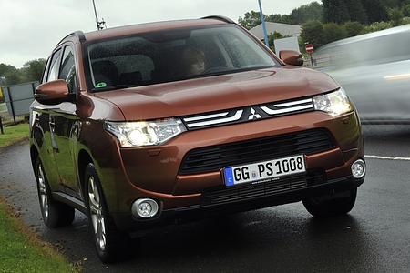 Mitsubishi Outlander - Gefälliger Gefährte für große Familien (Kurzfassung)