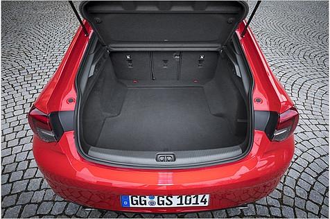 Der Kofferraum fasst 490 Liter