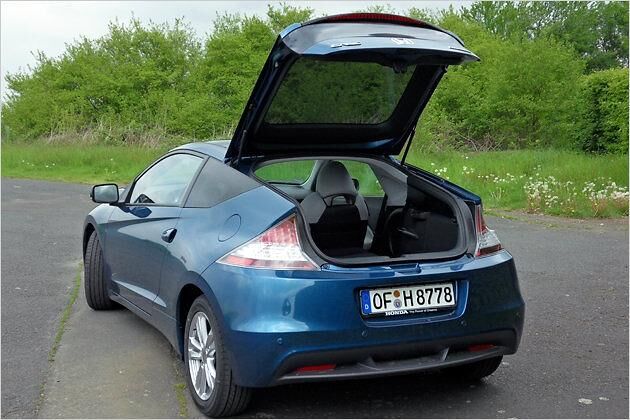 Die Heckklappe öffnet weit nach oben