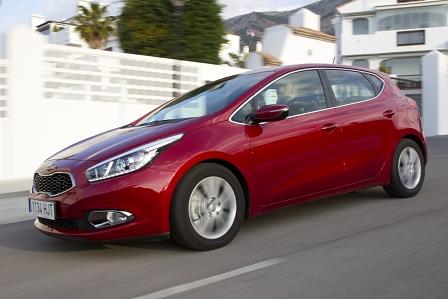 Kia Cee’d 1.6 GDI DCT - Golfspiel mit kleinen Handicaps Kia Cee’d 1.6 GDI DCT - Golfspiel mit kleinen Handicaps