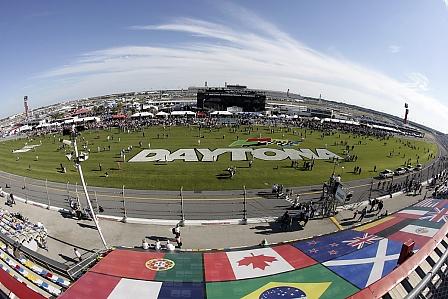 Daytona Speedway - Der Star ist die Strecke