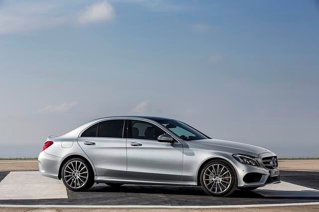 Neue Mercedes Benz C-Klasse -  Kleine S-Klasse (Kurzfassung)
