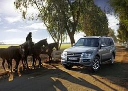 Mitsubishi Pajero Diamant Edition - Kerniger Typ in Leder
