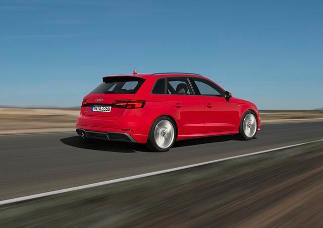 Der Sportback kann mit knapp 1.200 Liter Maximalstauraum allerdings keinen Kombi ersetzen. Den bietet Audi für die A3-Baureihe allerdings nicht an