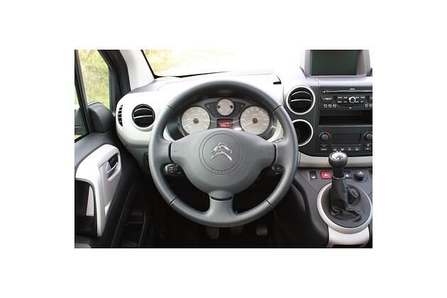     (Baujahr ) Detail/Zubehör innen