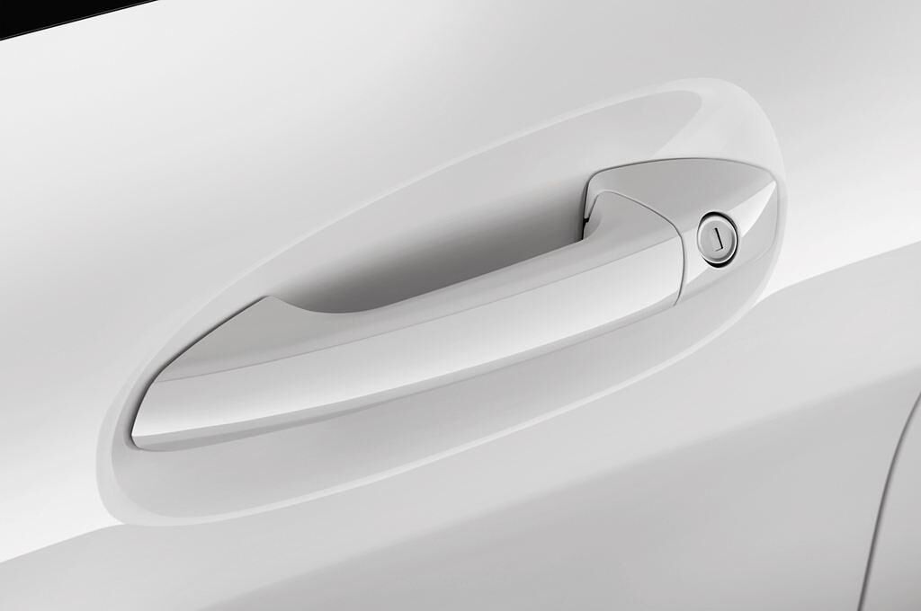 Mercedes CLA (Baujahr 2017) - 4 Türen Türgriff