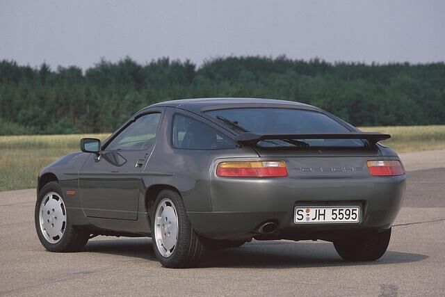 Porsche 928 S4 Modelljahr 1987
