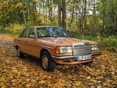 Mercedes 280 E W123 - Orange Beauty Mercedes 280 E W123 - Orange Beauty