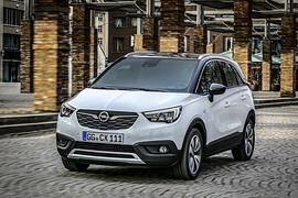 Opel Crossland X  - Abstand gewahrt