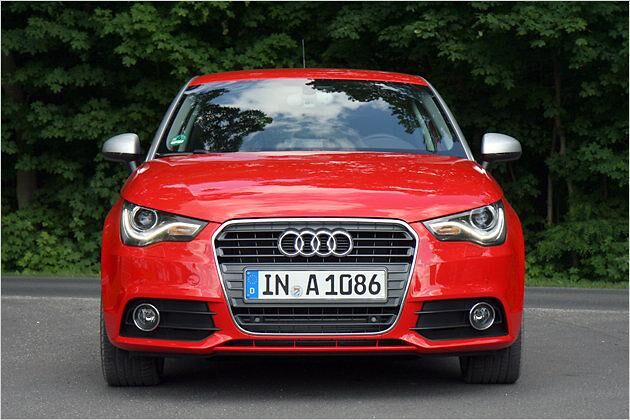 Der Singleframe-Grill verbindet den kleinsten Audi mit den großen Brüdern