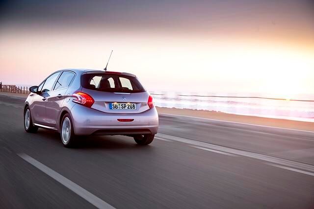 Die geringe Länge macht den 208 wendig und handlich