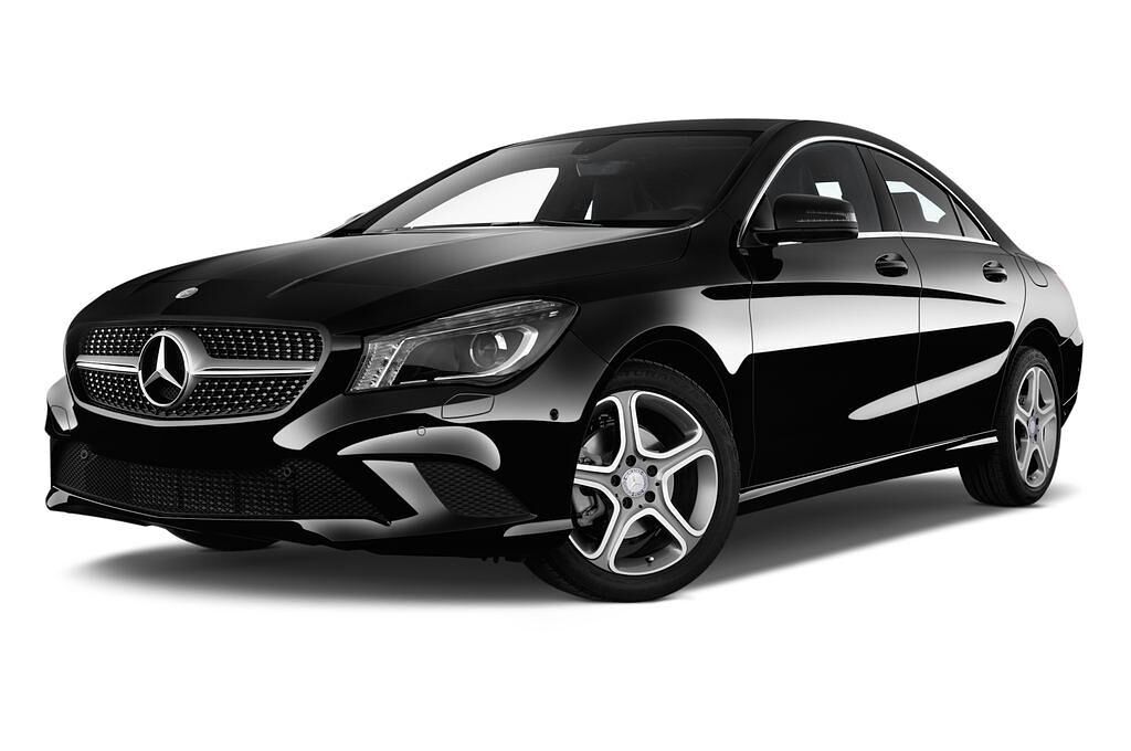 Mercedes CLA (Baujahr 2013) Urban 4 Türen seitlich vorne mit Felge