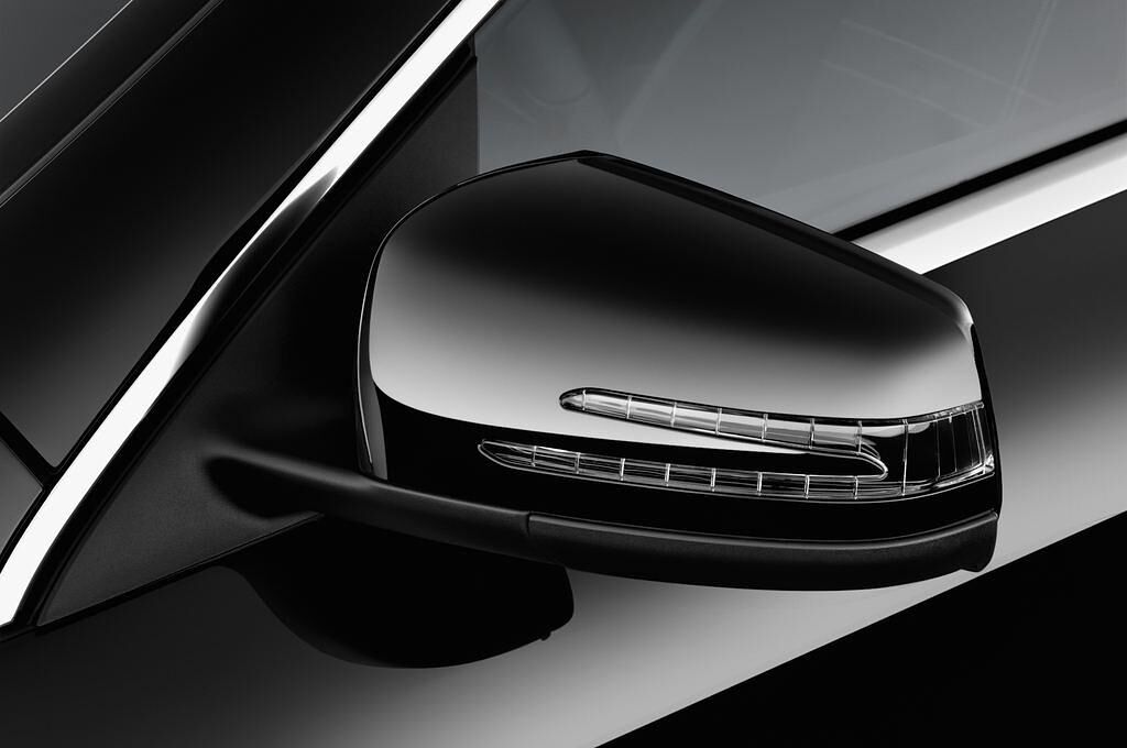 Mercedes CLA (Baujahr 2013) Urban 4 Türen Außenspiegel