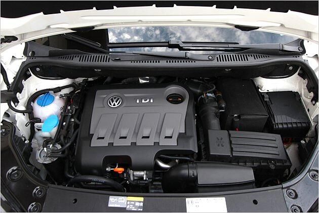 Unter der Haube steckt ein Diesel mit 170 PS, was für knapp 200 km/h reicht