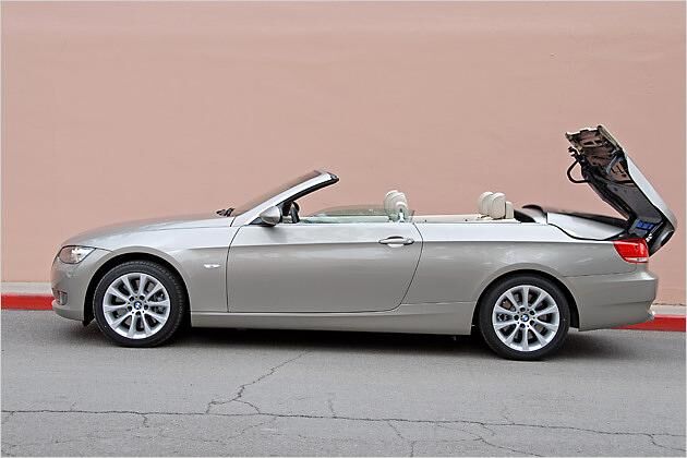 Das Dach verschwindet in seinem Versteck