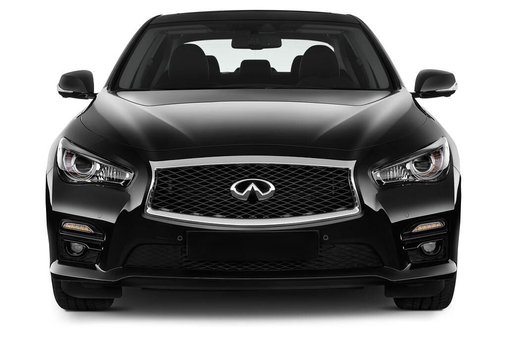 Infiniti Q50 (Baujahr 2015) Sport Hybrid 4 Türen Frontansicht
