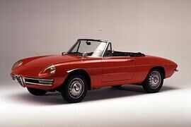 Tradition: 50 Jahre Alfa Romeo Spider - Pizza di Pininfarina