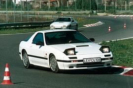 Tradition: 30 Jahre Mazda RX-7 (FC) - Tiefflieger mit Turbinentechnik (Kurzfassung)