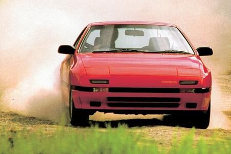 Tradition: 30 Jahre Mazda RX-7 (FC) - Rotary-Power vs. Porsche-Racer Tradition: 30 Jahre Mazda RX-7 (FC) - Rotary-Power vs. Porsche-Racer