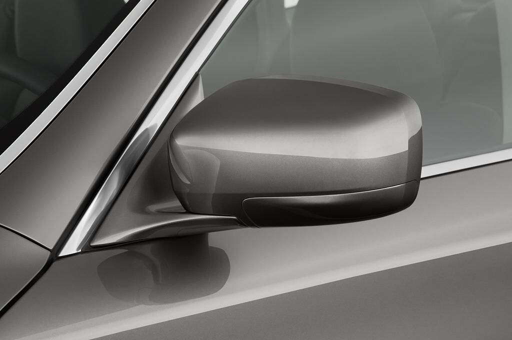 Infiniti Q70 (Baujahr 2014) 3.7 V6 7AT 4 Türen Außenspiegel