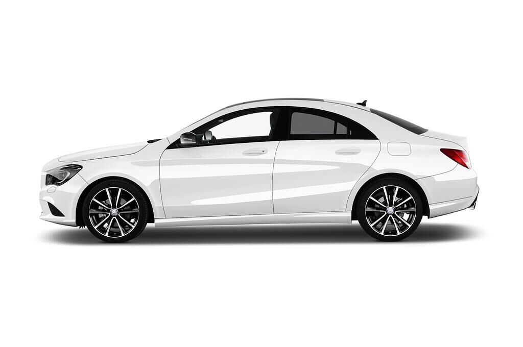 Mercedes CLA (Baujahr 2017) - 4 Türen Seitenansicht