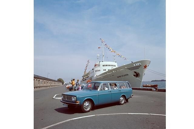 Die Kombiversion wurde als Volvo 145 vermarktet