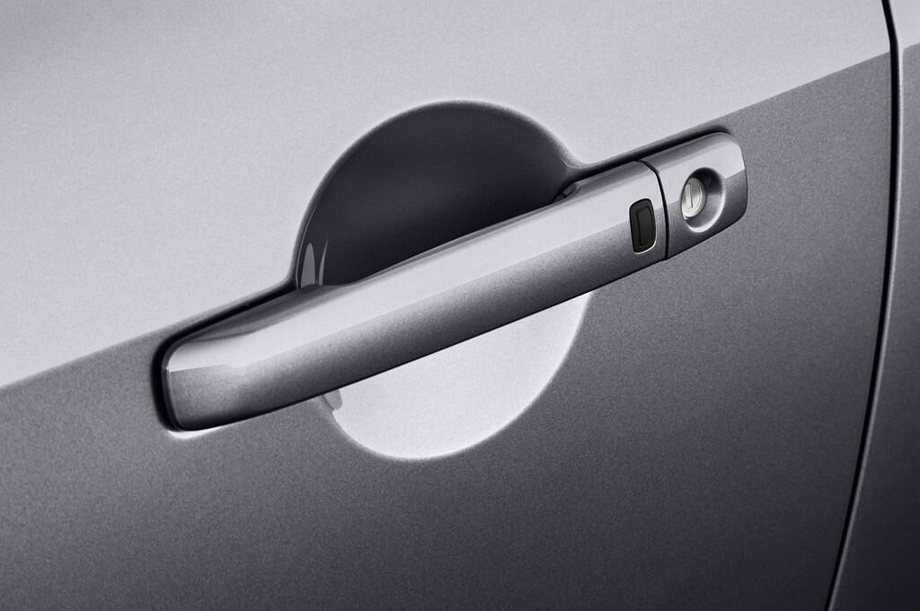 Infiniti G (Baujahr 2010) - 2 Türen Türgriff