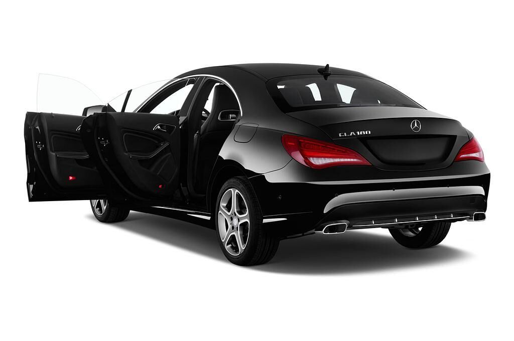 Mercedes CLA (Baujahr 2013) Urban 4 Türen Tür geöffnet