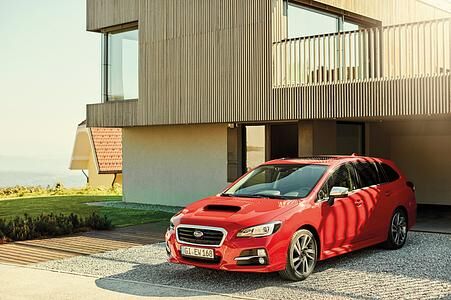 Subaru Levorg Modelljahr 2017 - Das Auto schaut mit Subaru Levorg Modelljahr 2017 - Das Auto schaut mit
