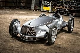Infiniti Prototype 9 - Elektrischer Retro-Roadster 