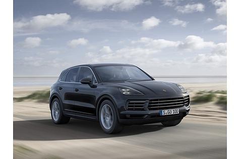 Porsche Cayenne 2018 - 4,92 Meter lang