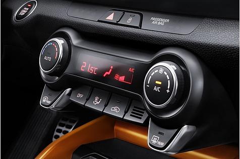 Eine Sitzheizung für die beiden Frontpassagiere steht ebenfalls zur Wahl.