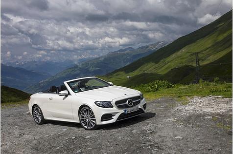 Das Mercedes-Benz E 400 4Matic Cabriolet ist da aktuelle Topmodell.