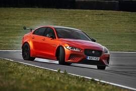 Jaguar XE SV Project 8      - Angriff auf den M4 GTS 