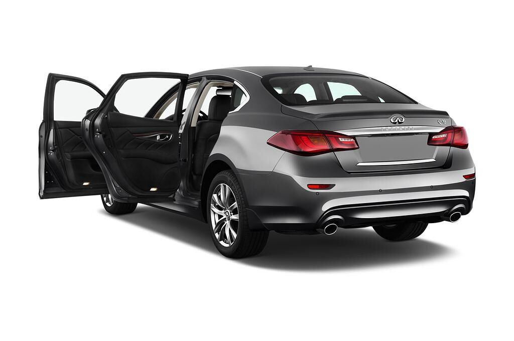 Infiniti Q70 (Baujahr 2016) Premium 4 Türen Tür geöffnet