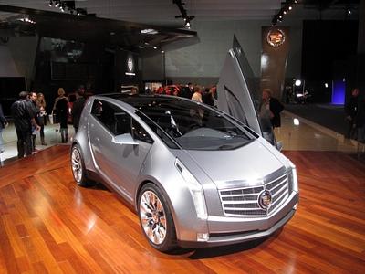 Los Angeles Autoshow 2010 - The darker side of green