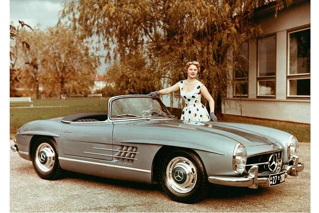 60 Jahre Mercedes-Benz 300 SL Roadster (W 198 II) - Die Sonne im Schatten des Gullwing