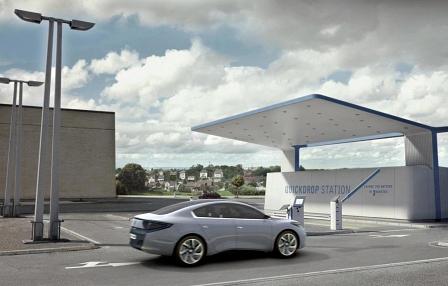 Renault und Nissan setzen gemeinsam mit Better Place auf Stationen für den schnellen Batteriewechsel.